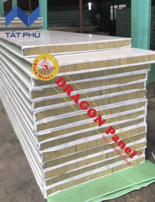 Tấm Dragon Panel là sản phẩm cách âm, cách nhiệt, chống cháy được ứng dụng vào nhiều hạng mục công trình như vách ngăn, mái.